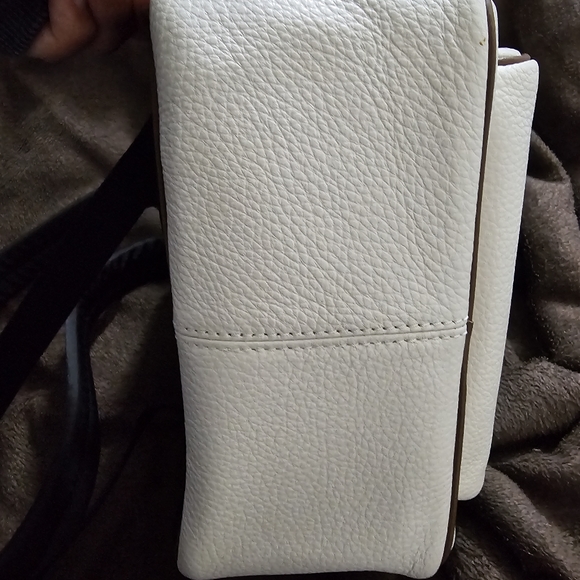 SOLD! SOLD! - Picture 10 of 13